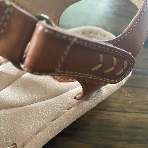 Sandals Cliff White Mountain Size 9 - Picture 4 of 6